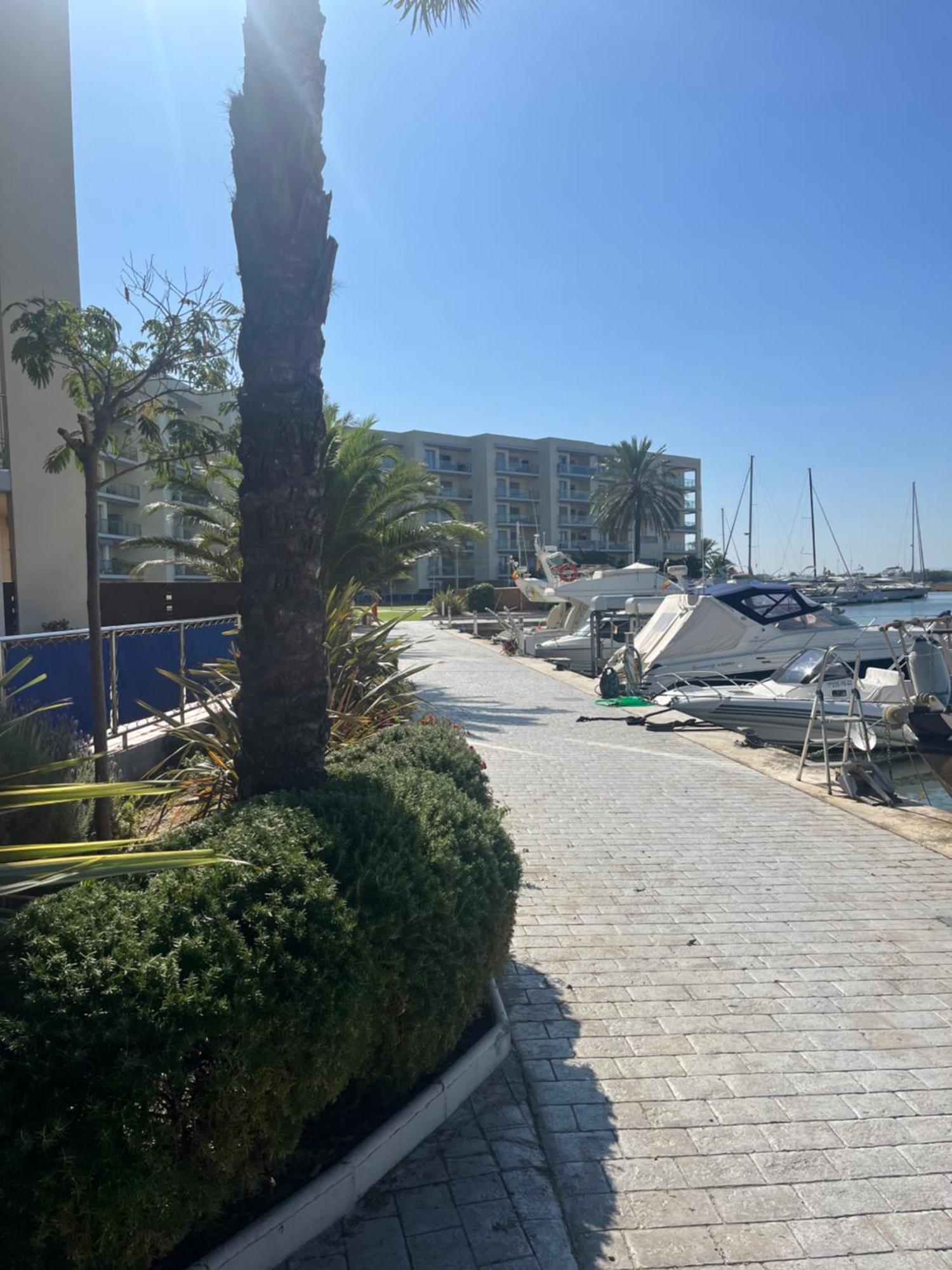 Atico En Port Gran Roses Apartment ภายนอก รูปภาพ